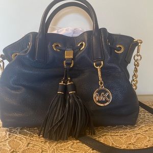 Michael Kors Large Drawstring Camden tote-Navy
